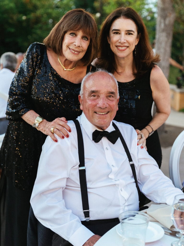 Elegant Mother of the Bride style and multi-generational family portraits tailored for full-day wedding coverage hours.